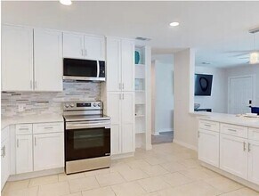 2006 E Hanna Ave, Unit 2006 E Hanna Ave in Tampa, FL - Building Photo - Building Photo