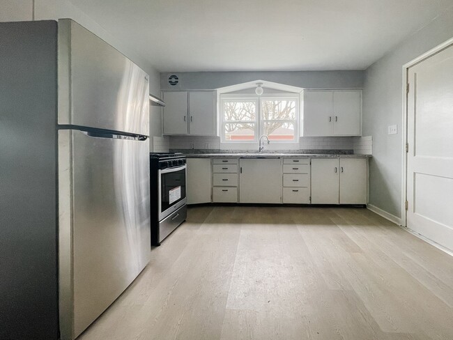 property at 9515 E Jackson St