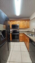 1543 Lake Crystal Dr in West Palm Beach, FL - Building Photo - Building Photo
