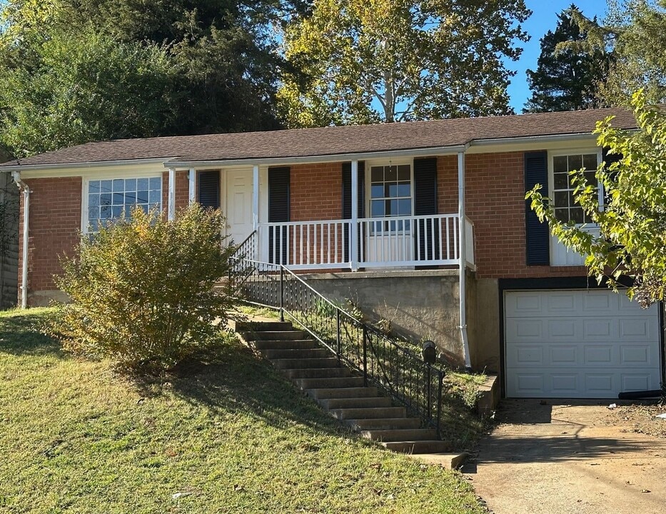 1105 River Ct in Charlottesville, VA - Building Photo