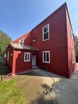 302 S Walnut St in Ellensburg, WA - Building Photo