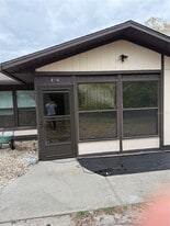 4556 Blossom Blvd in Zephyrhills, FL - Building Photo