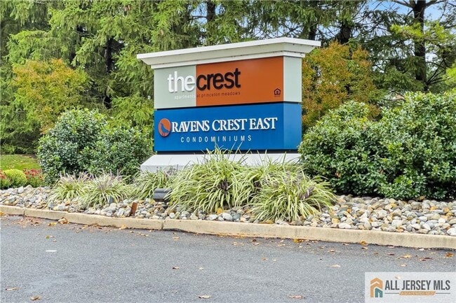 2415 Ravens Crest Dr in Plainsboro, NJ - Building Photo - Building Photo