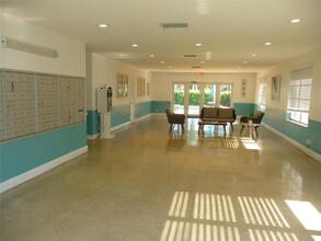 4500 N Federal Hwy, Unit 328D in Lighthouse Point, FL - Building Photo - Building Photo