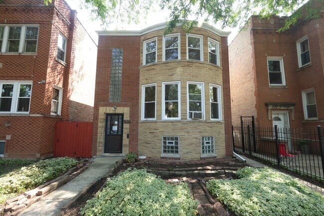 property at 2839 N Austin Ave