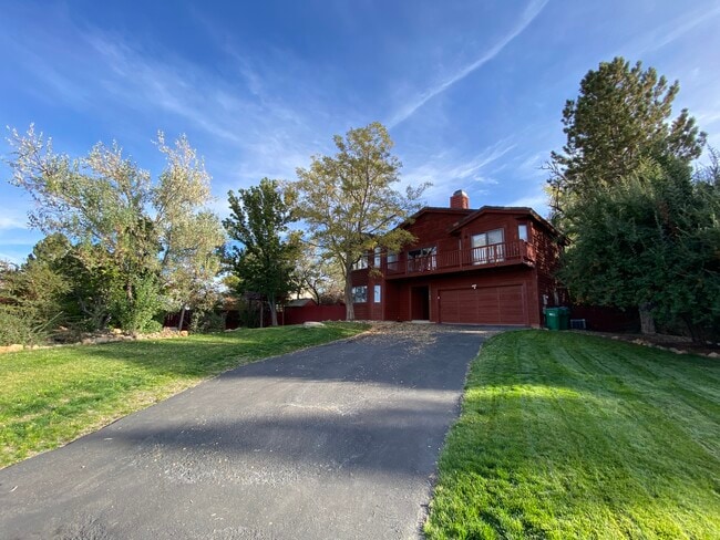 property at 3580 Skyline View Dr