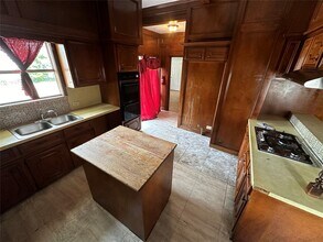 2324 Gentry St in Houston, TX - Building Photo - Building Photo