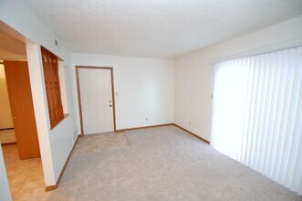 427 S Silverwood Ln in Goshen, IN - Building Photo - Building Photo