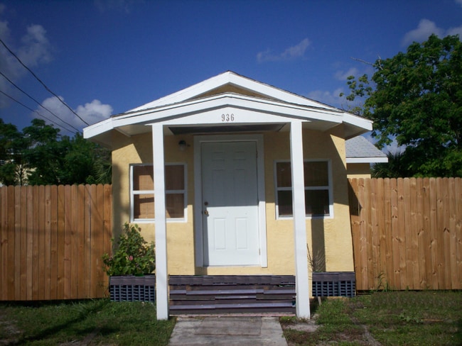 property at 936 SE Nassau Ave