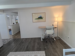 308 Prospect Dr SW in Leesburg, VA - Foto de edificio - Building Photo