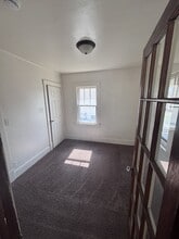 2222 N Ellis St in Peoria, IL - Building Photo - Building Photo