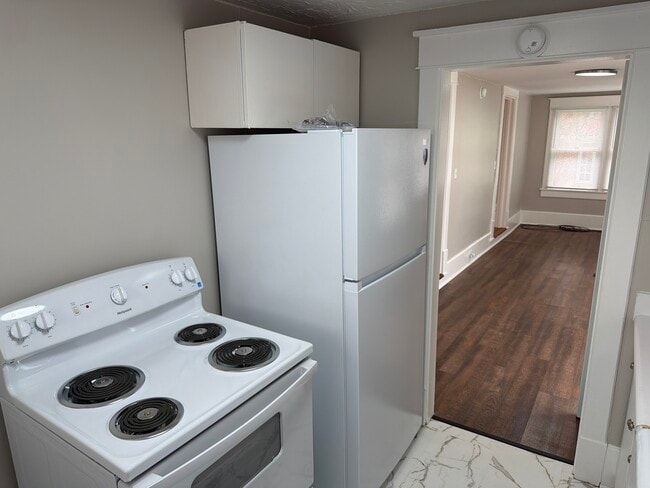 422 W Main St in Greeneville, TN - Foto de edificio - Building Photo