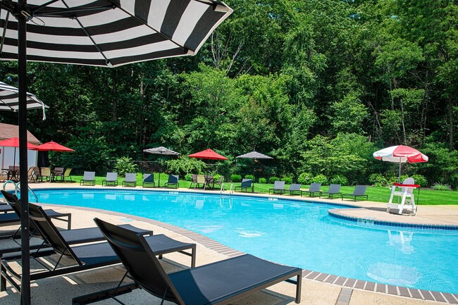 Atlantic Pointe in Atlantic Highlands, NJ - Building Photo - Building Photo