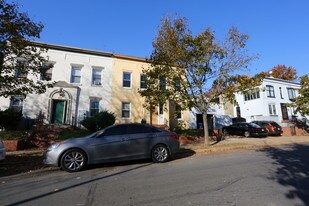 511 16th St SE in Washington, DC - Building Photo