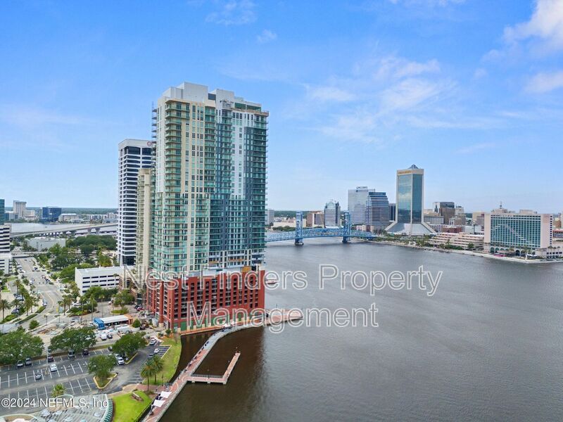 1431 Riverplace Blvd in Jacksonville, FL - Building Photo