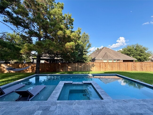 property at 15 Twig Corner Ct