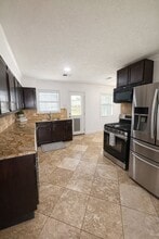 2110 7th St in Port Neches, TX - Building Photo - Building Photo