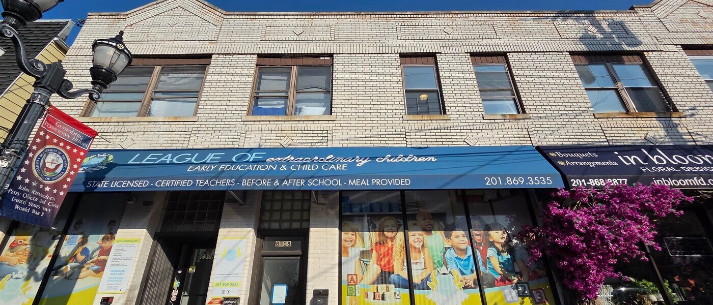 6908 Park Ave in Guttenberg, NJ - Building Photo