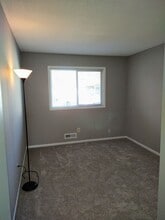 1405 4th Ave E in Shakopee, MN - Building Photo - Building Photo