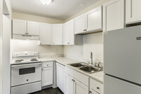 Kedron Ridge Apartments in Olivet, MI - Building Photo - Building Photo