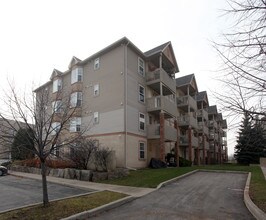 Tansley Gardens in Burlington, ON - Building Photo - Building Photo