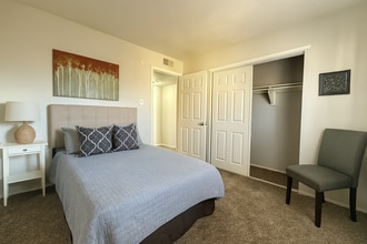 405 Dorado Ct SE, Unit D in Albuquerque, NM - Foto de edificio - Building Photo