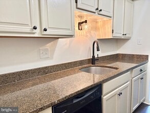 19205 Misty Meadow Terrace in Germantown, MD - Building Photo - Building Photo