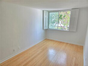 901 10th St in Santa Monica, CA - Building Photo - Building Photo