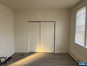 32-34-34 Halstead St in Kearny, NJ - Building Photo - Building Photo