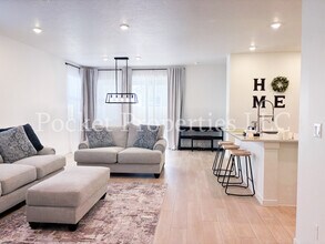 577 W Norwich St in Meridian, ID - Building Photo - Building Photo