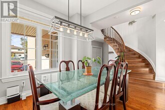 999 Pinecrest Rd in Ottawa, ON - Building Photo - Building Photo