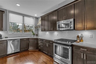 37 Ojibwa Cir in Buffalo, NY - Building Photo - Building Photo