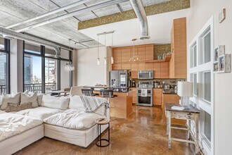 175 2nd St S, Unit 1014 in St. Petersburg, FL - Building Photo - Building Photo