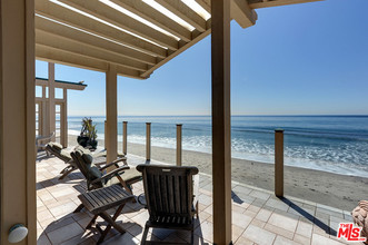 18842 Topanga Beach Dr in Malibu, CA - Building Photo - Building Photo