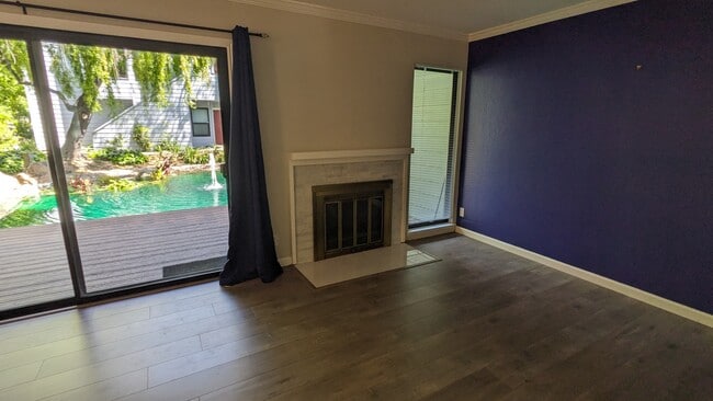 905 W Middlefield Rd, Unit 991 in Mountain View, CA - Building Photo - Building Photo