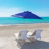 290 Bal Bay Dr in Bal Harbour, FL - Building Photo