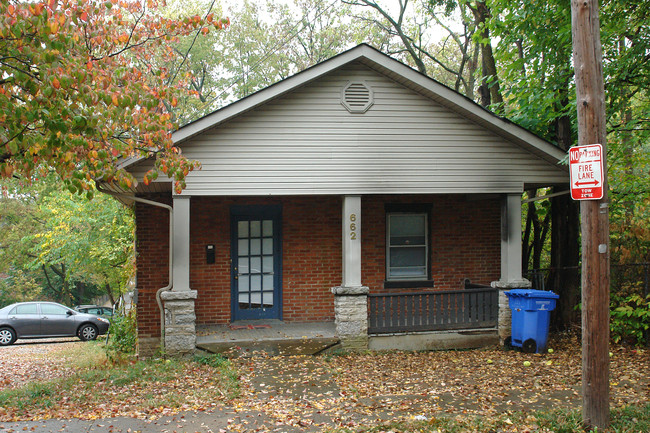 662 Maxwelton Ct in Lexington, KY - Foto de edificio - Building Photo