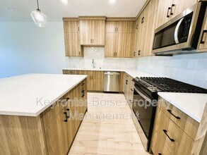 1337 N Webb Wy in Meridian, ID - Building Photo - Building Photo