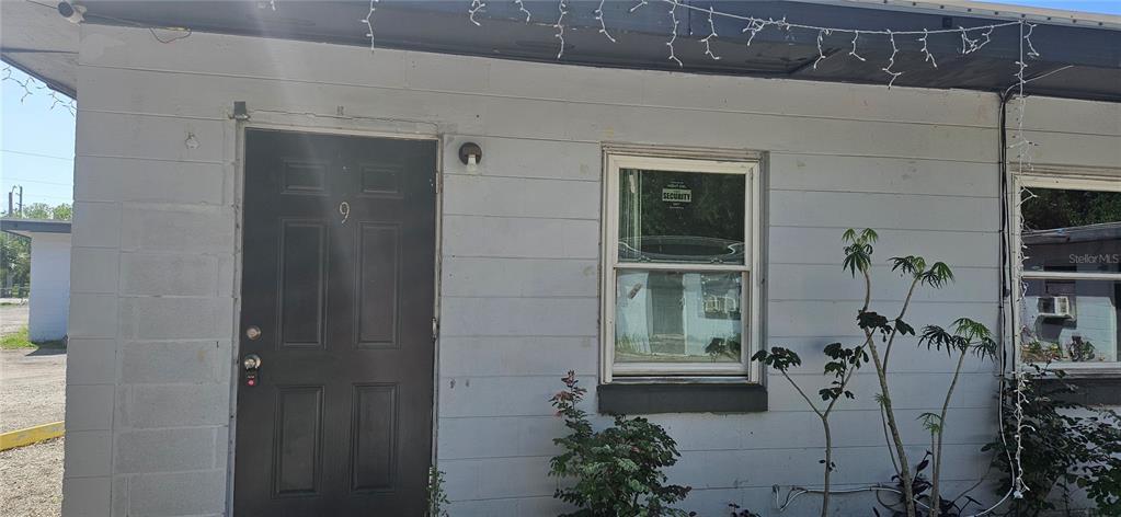 430 N Charles St in Daytona Beach, FL - Building Photo