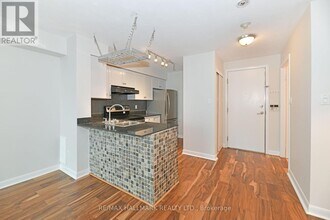 323 Richmond St E in Toronto, ON - Building Photo - Building Photo