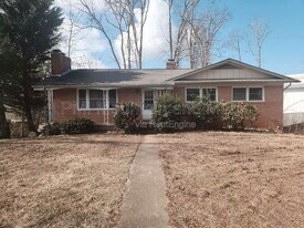 52 Blake Dr in Asheville, NC - Building Photo