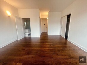 WEST 22 STREET, Unit 7K in New York, NY - Foto de edificio - Building Photo