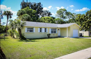 1605 40th Ave in Vero Beach, FL - Building Photo