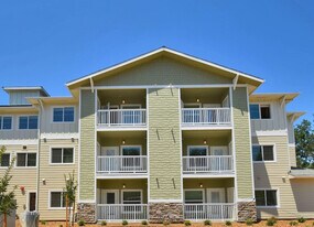 Sunrise Village Senior Apartments in Gridley, CA - Building Photo