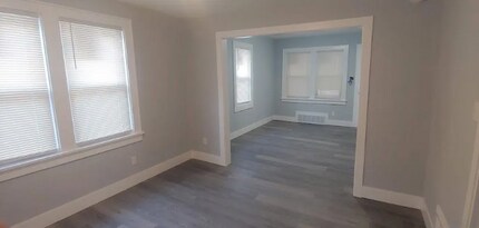 5807 W Park Hill Ave in Milwaukee, WI - Building Photo - Building Photo