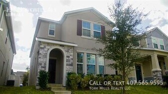 13029 Inkwell Alley in Winter Garden, FL - Building Photo