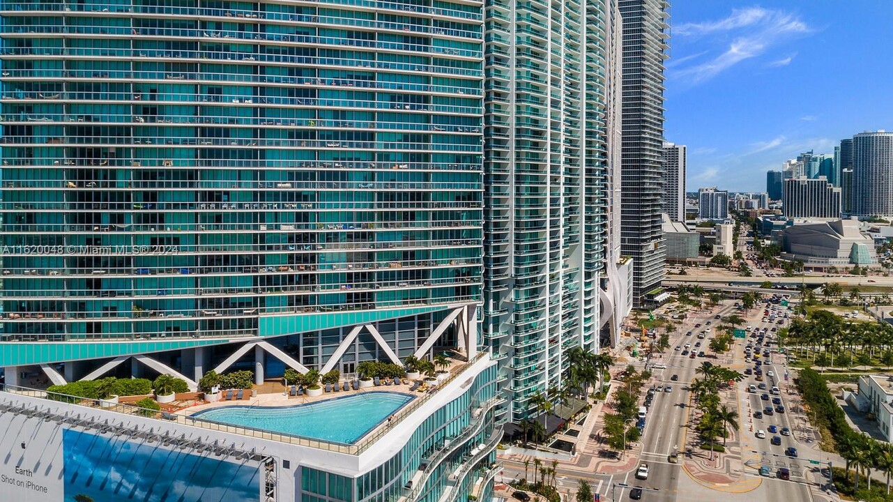 888 Biscayne Blvd, Unit 3802 in Miami, FL - Foto de edificio