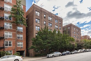 99-34 67th Rd in Forest Hills, NY - Building Photo