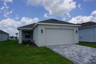 7676 Livewell Ln in Sarasota, FL - Building Photo - Building Photo