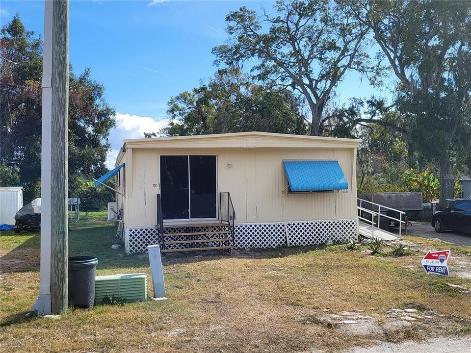 14922 Diagonal Rd in Hudson, FL - Building Photo